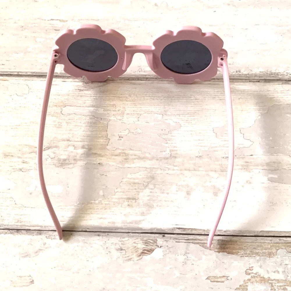 BabyGap Kids Lavender Pink Purple Flower Power Sunglasses Baby Toddler Gap NEW